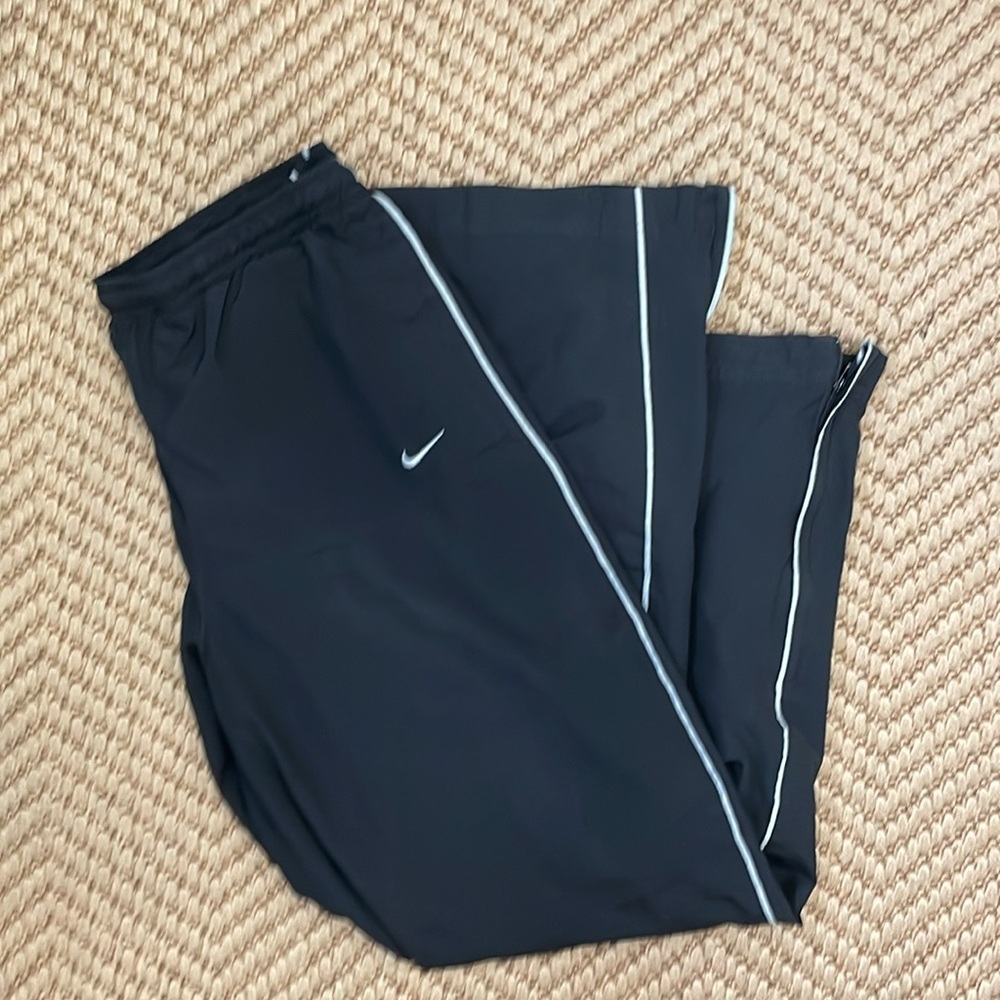Nike - Vintage 90s Baggy Wide Legged Athletic Parachute Pants - Black - XL